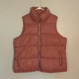 Rose Fleece Lined 🌹 Old Navy Puffer Vest